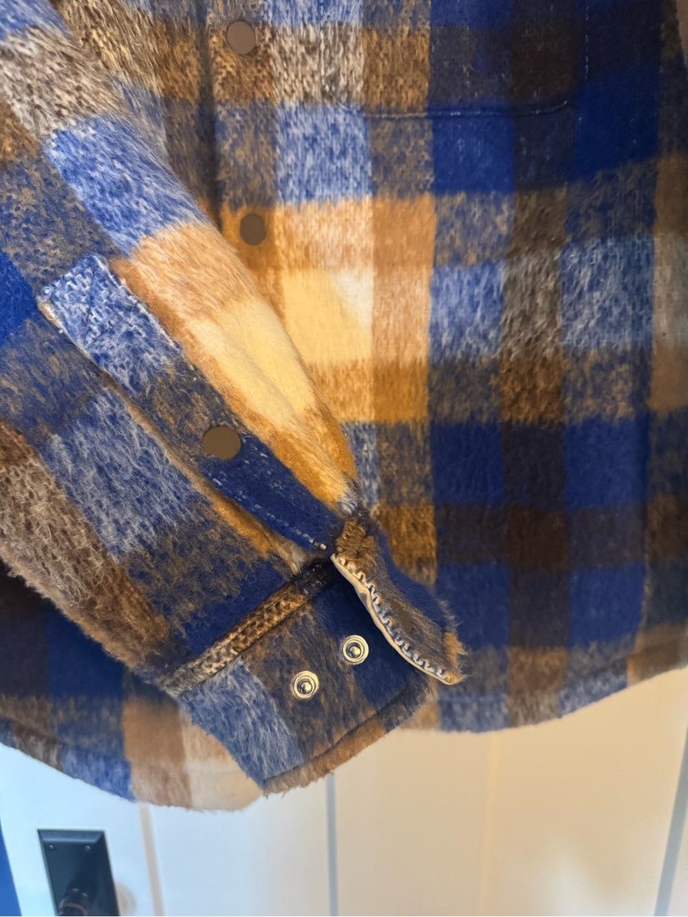 Kith Mohair Plaid Sherpa Lined Overshirt Jacket Blue Tan Men’s Medium Shacket - Picture 6 of 10